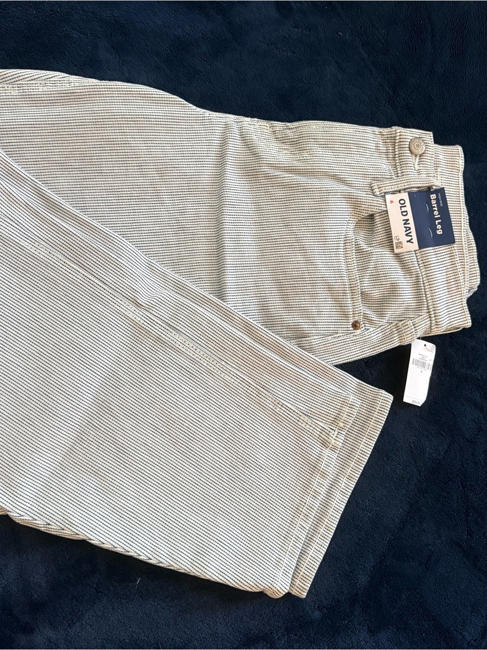 Old Navy Women's Navy and White Pinstripe Barrel Jeans